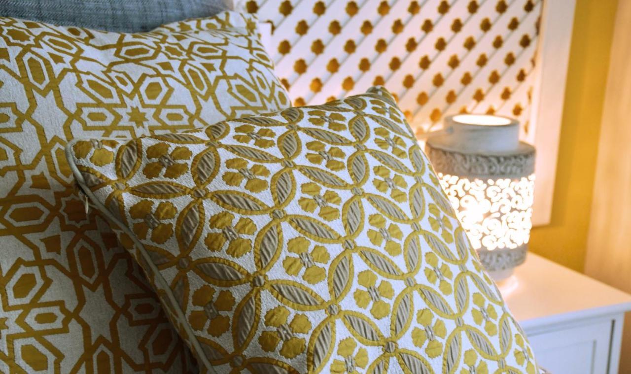 Yellow Jasper - Gemstone Getaway Vakantiehuis Marbella